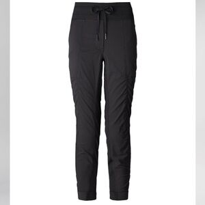 Lululemon Street To Studio Pant size 6 black jogger
